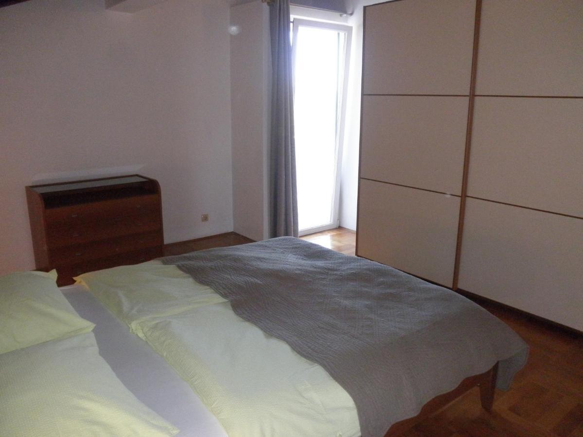 Apartment Preka Palit Exterior photo