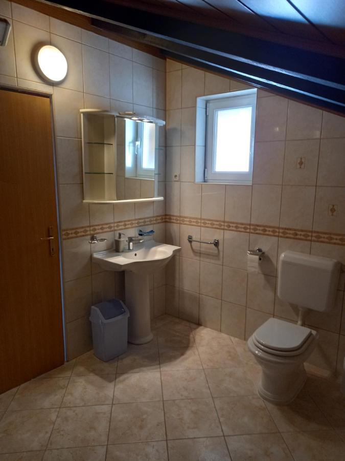 Apartment Preka Palit Exterior photo