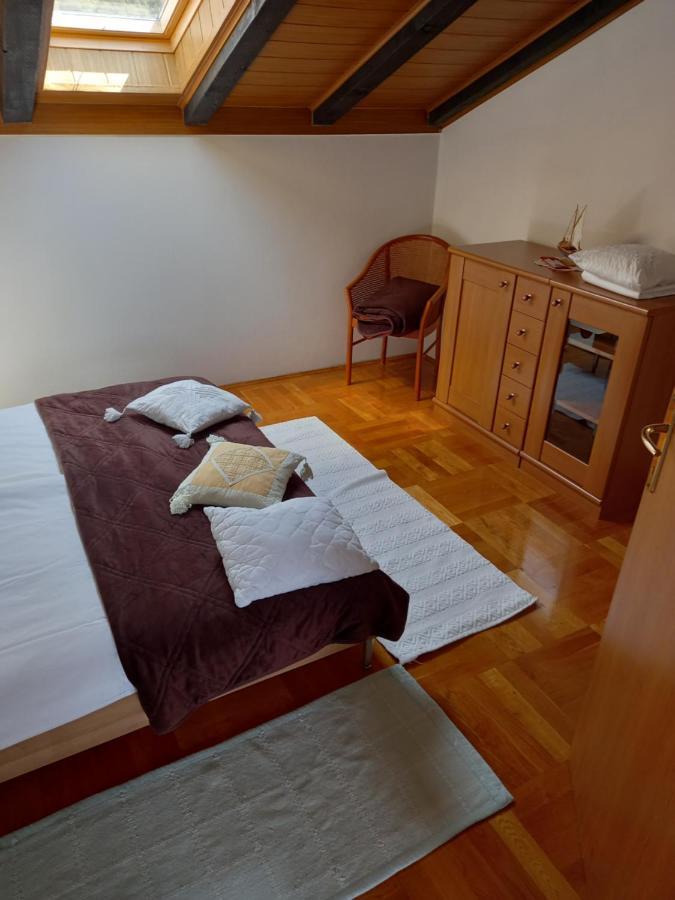 Apartment Preka Palit Exterior photo