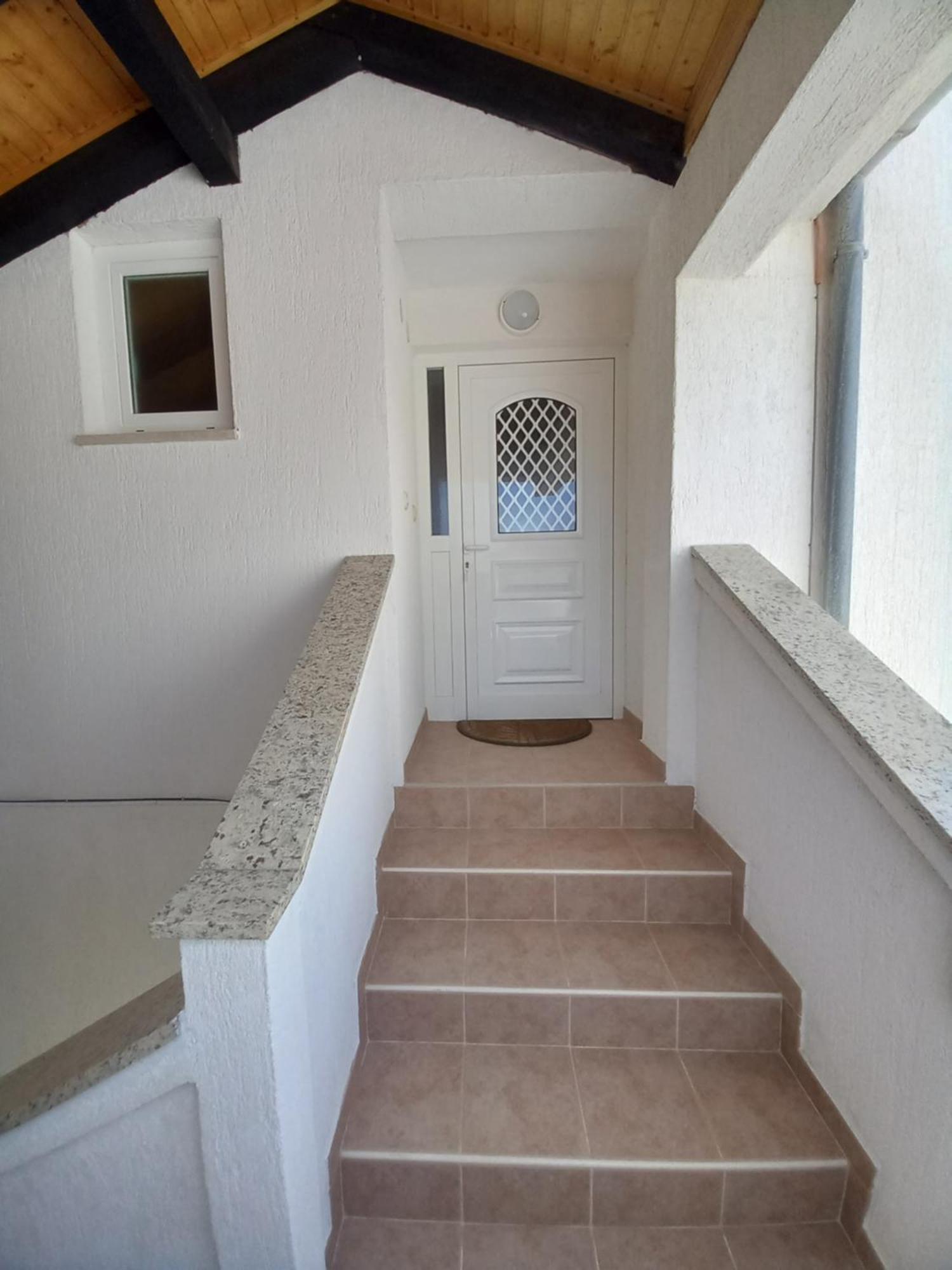 Apartment Preka Palit Exterior photo